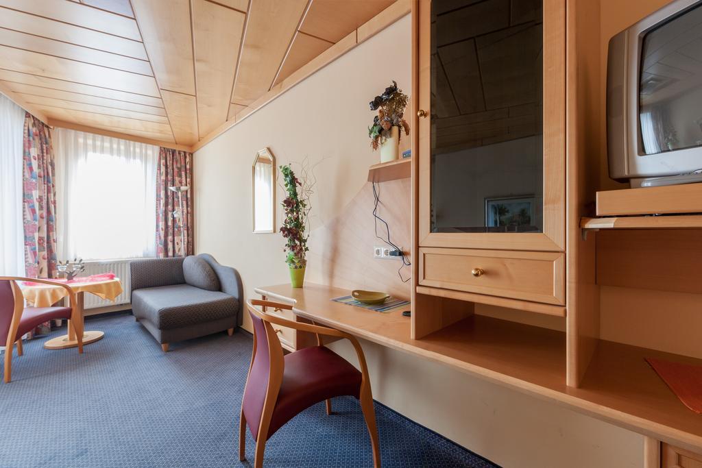 Hotel & Kurpension Weiss Bad Tatzmannsdorf Cameră foto