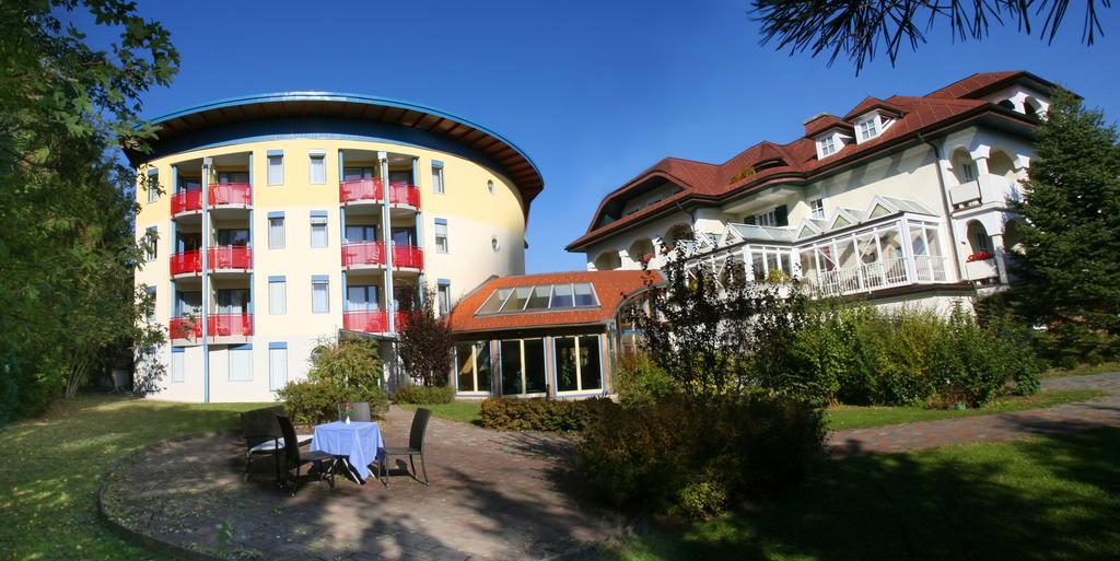 Hotel & Kurpension Weiss Bad Tatzmannsdorf Exterior foto
